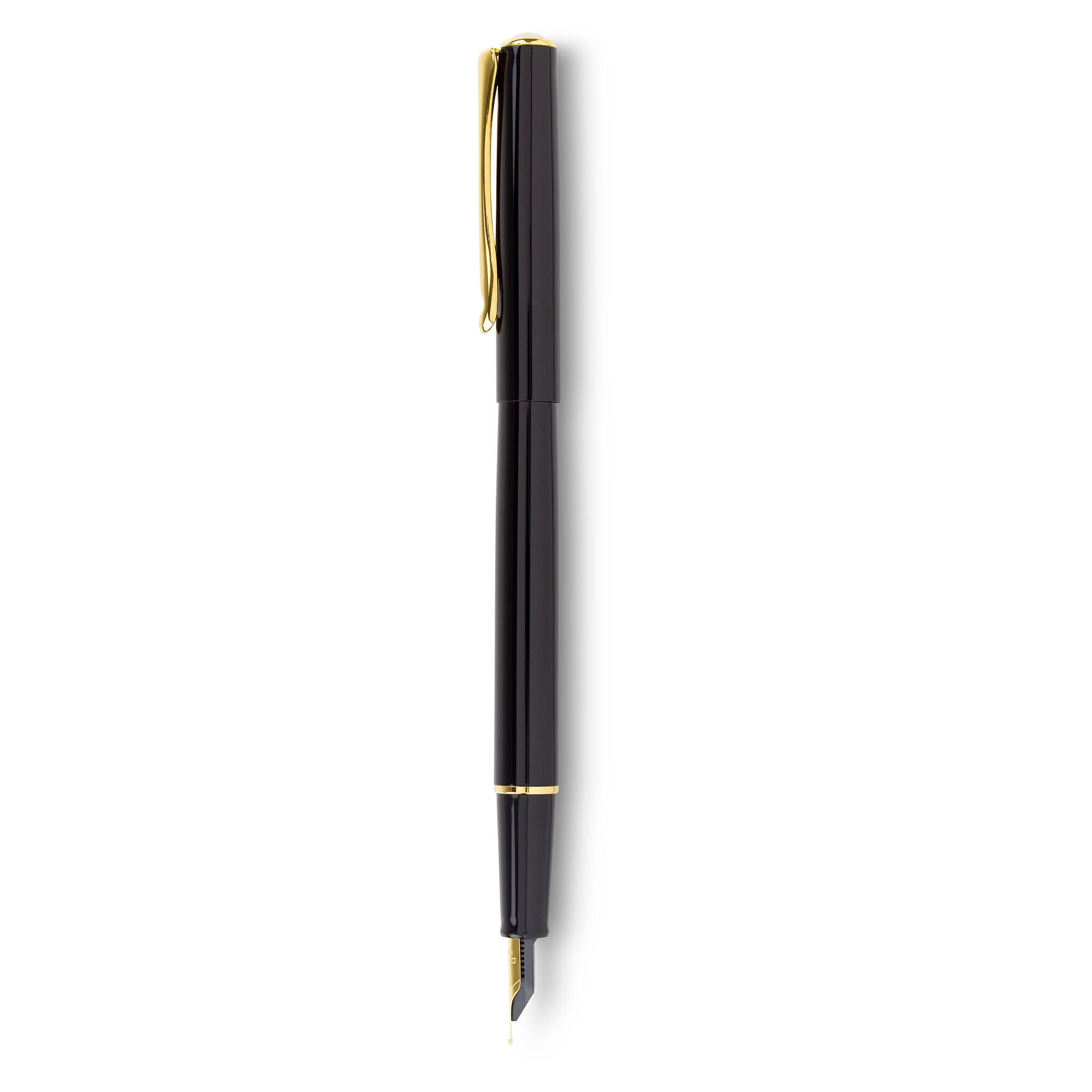 Diplomat Traveller Snow White with Gold Trim Fountain Pen