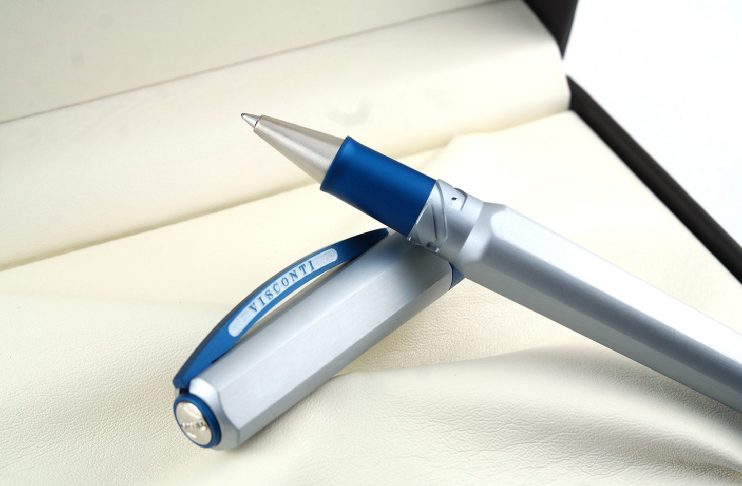 Visconti Speed Boat Opera Metal Rollerball Pen - Blue